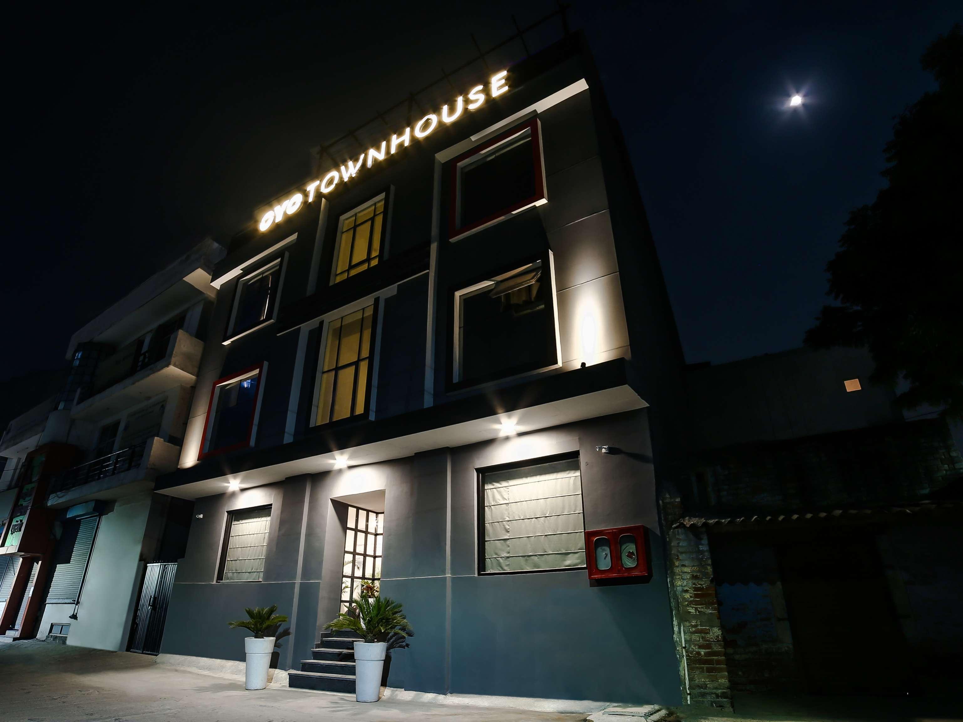 Collection O Townhouse 069 Hotel Gurgaon Exterior foto
