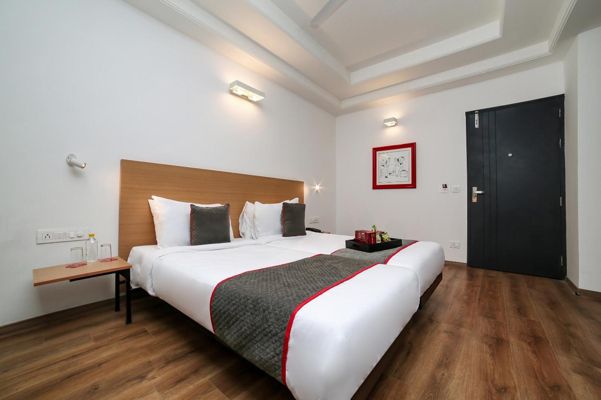 Collection O Townhouse 069 Hotel Gurgaon Exterior foto