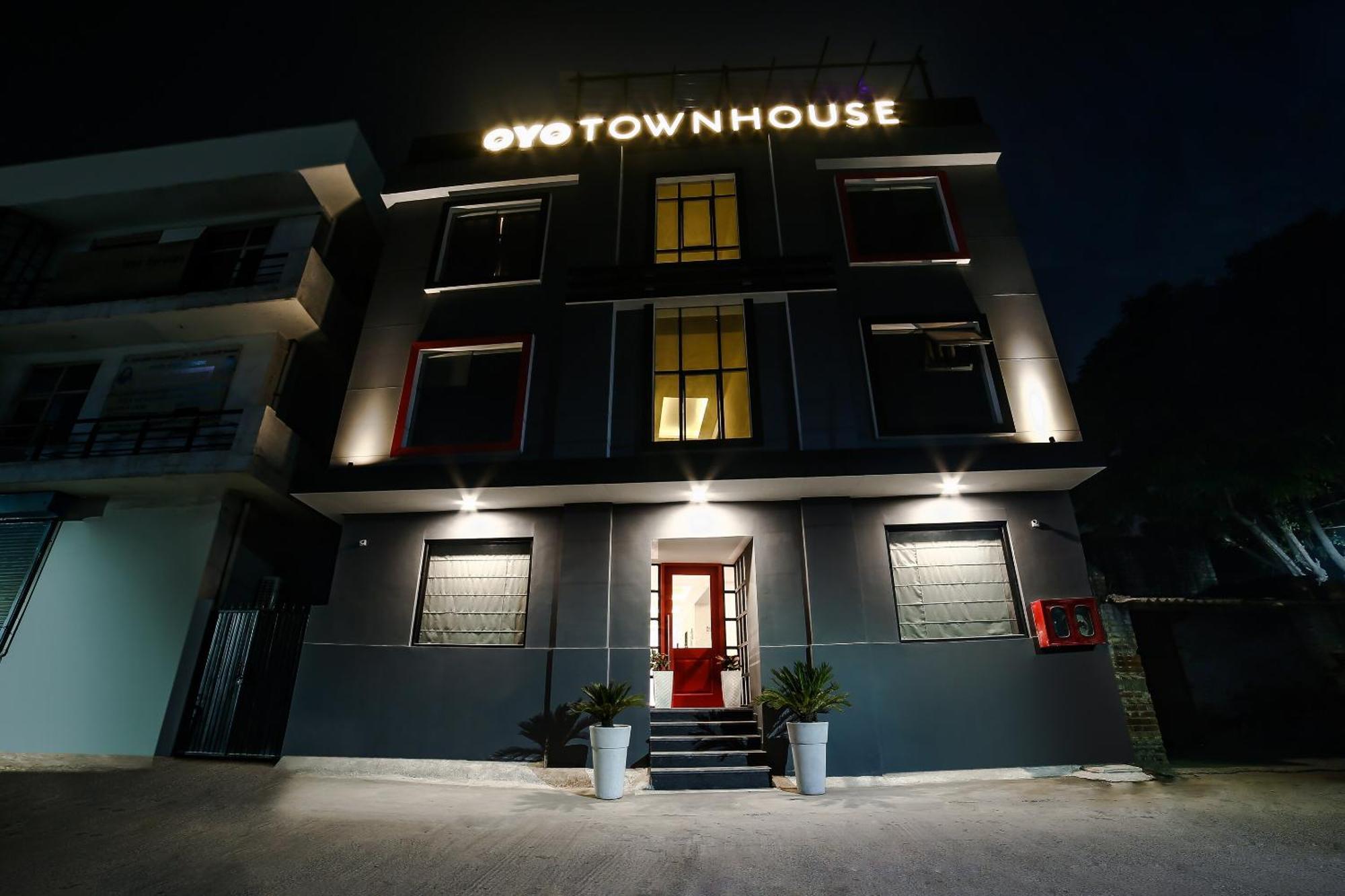 Collection O Townhouse 069 Hotel Gurgaon Exterior foto